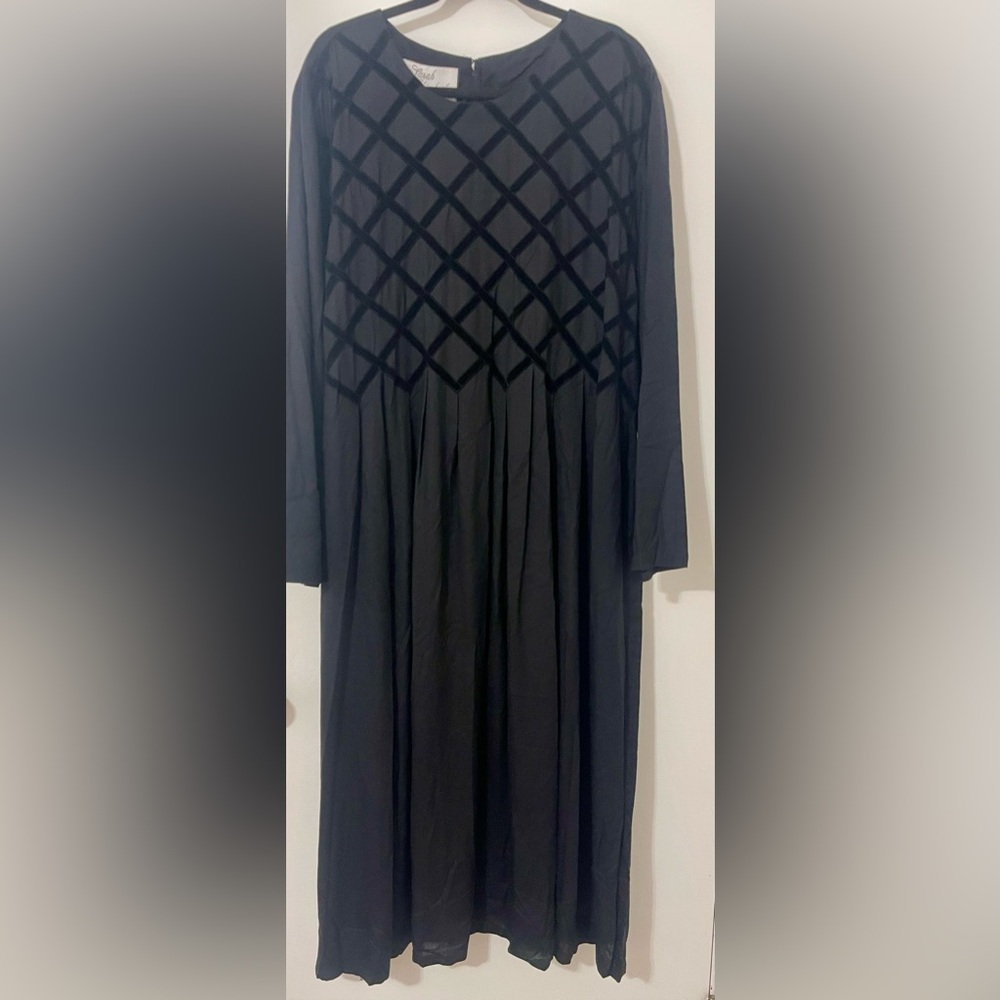 Sarah Elizabeth Black Long Sleeve Dress